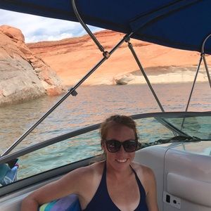 Meet your Posher, Taylor